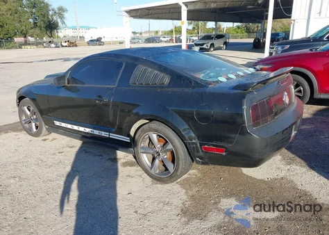 2007 Ford Mustang V6 Deluxe/V6 Premium z USA, uszkodzony, nr VIN 1ZVFT80NX75215200